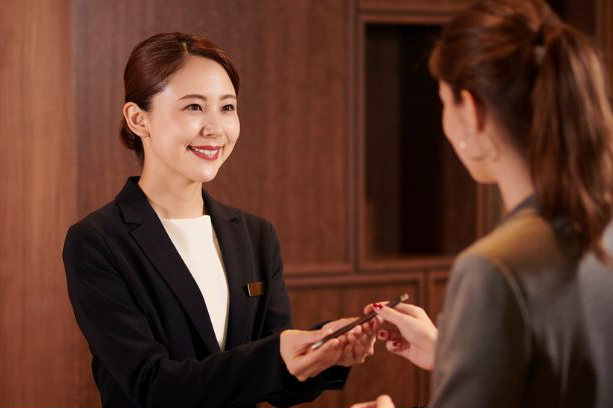 hospitality-2-img